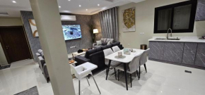 الشقق الفاخرة Modern Apartments of 3 Bedrooms 5 minutes to Haram
